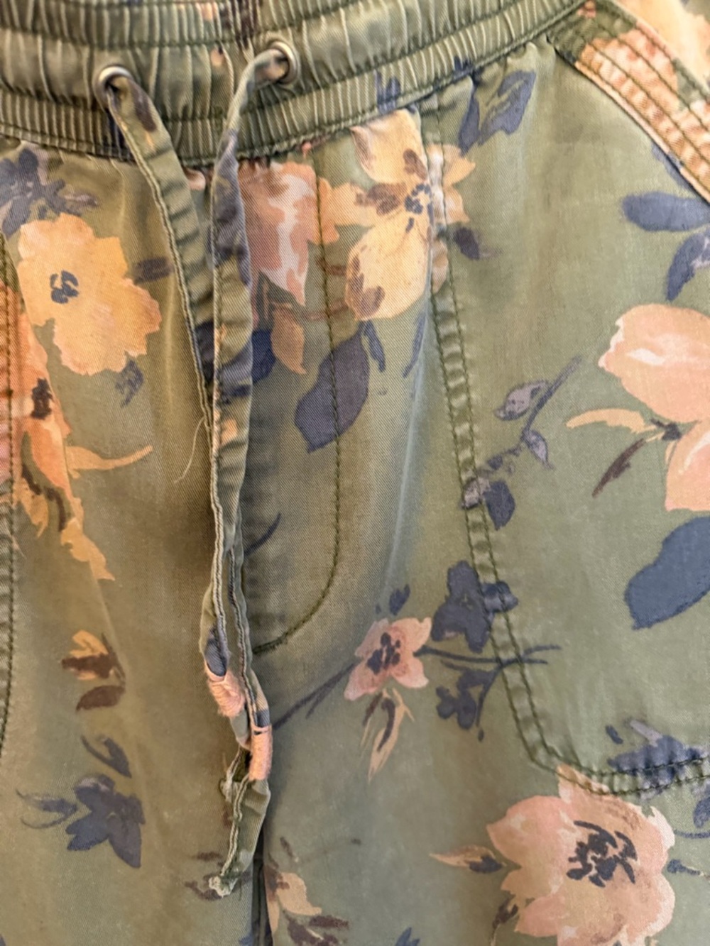 Anthropologie Petite Floral Print Green Lyocell Drawstring Elastic Waist Jogger… - Picture 4 of 11